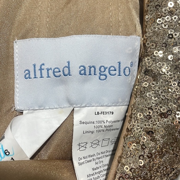 ✨Alfred Angelo Gorgeous Formal Gown✨ - Picture 8 of 10
